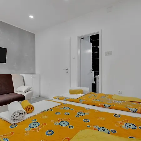 Apartment Zorica *