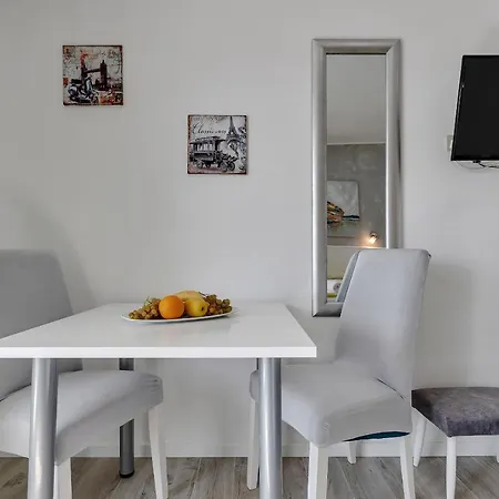 Apartment Zorica *