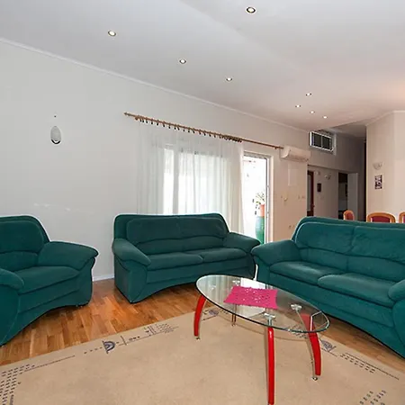 Apartment Zorica *